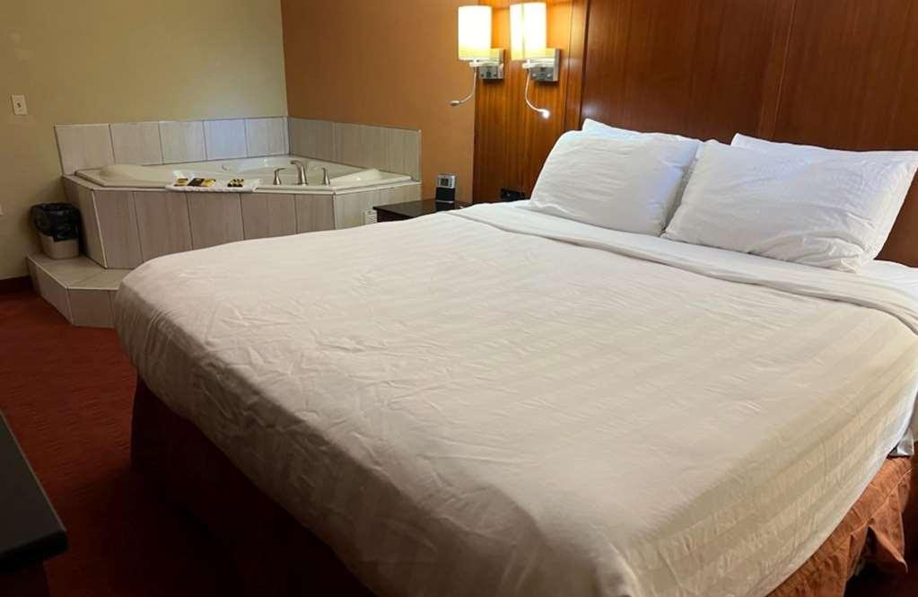 Best Western Plus Georgetown Corporate Center Hotel Bilik gambar